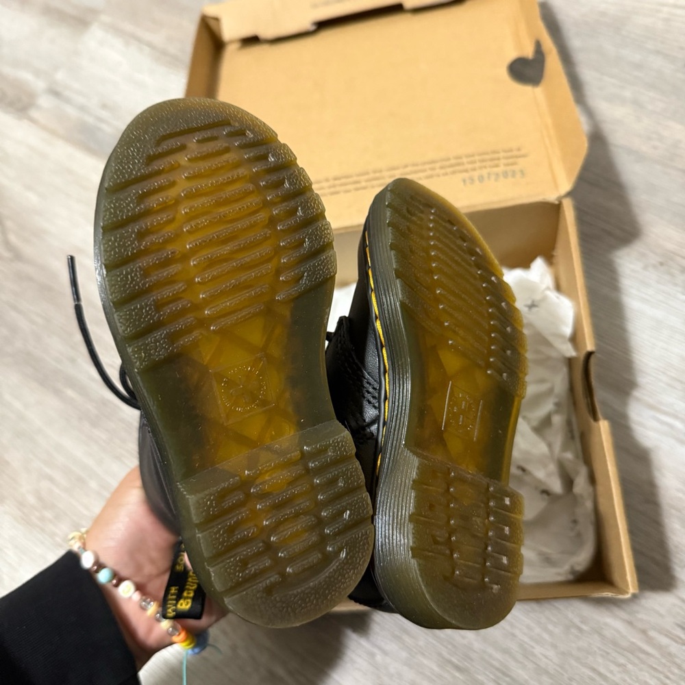 Dr. Martens 1460 Kids Black Leather Boots NEW NWT - Picture 5 of 8